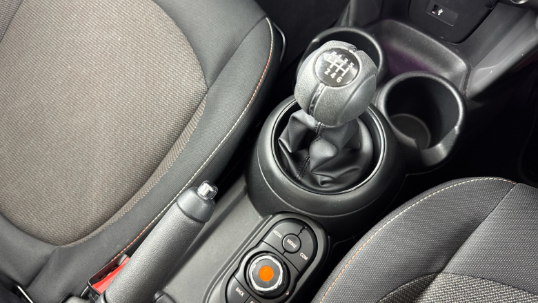 MINI Hatchback 1.5 Cooper Classic II 3dr Petrol Hatchback